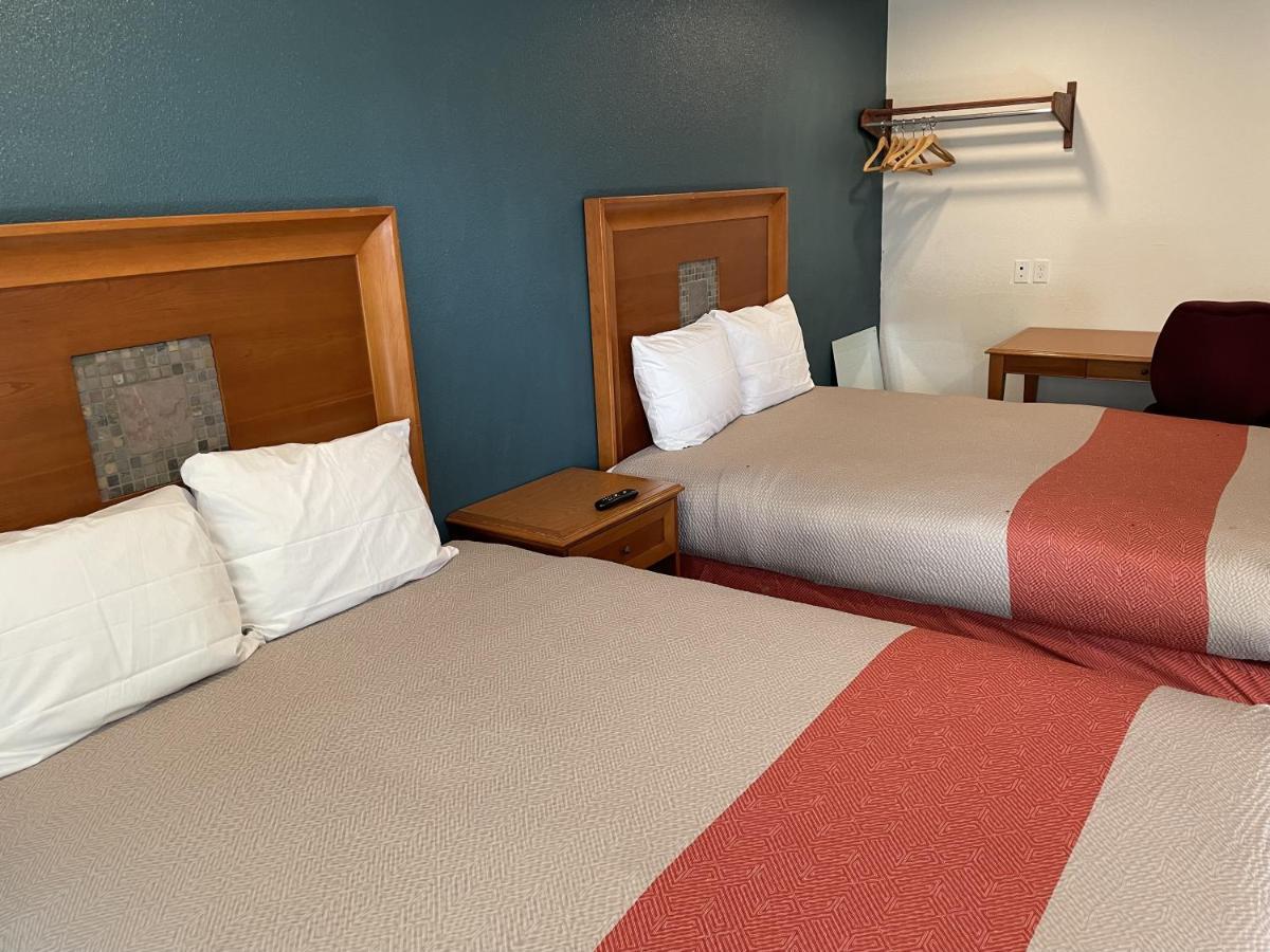 Town Place Studio Apartment Snyder Esterno foto